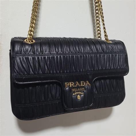 1bd235 prada